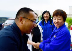 生物园区工会至我公司慰问一线职工